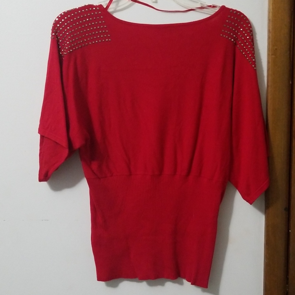 Red sweater - Picture 2 of 3